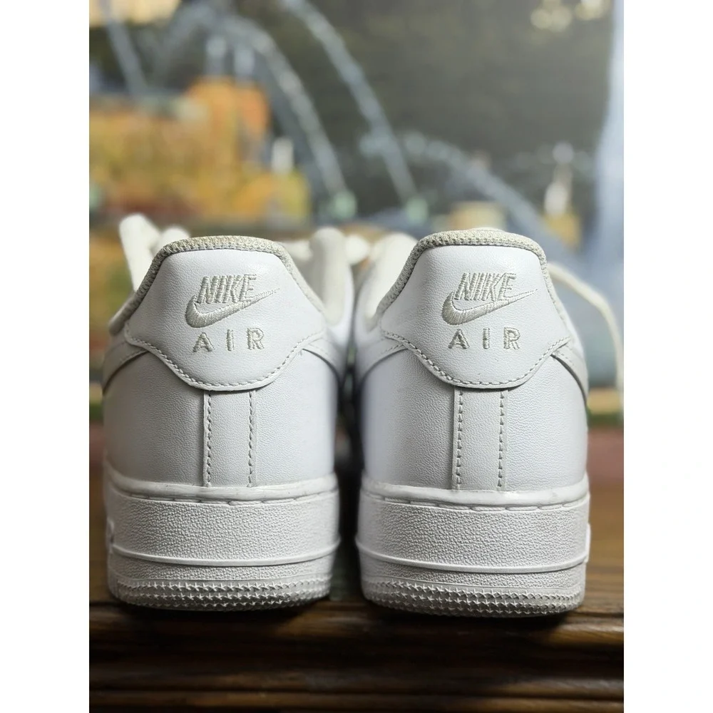 Nike Air Force 1 '07 Low Top Triple White Leather Sneakers CW2288-111 Sz 7.5